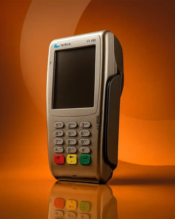 دستگاه پوز سیار مدل verifone vx680